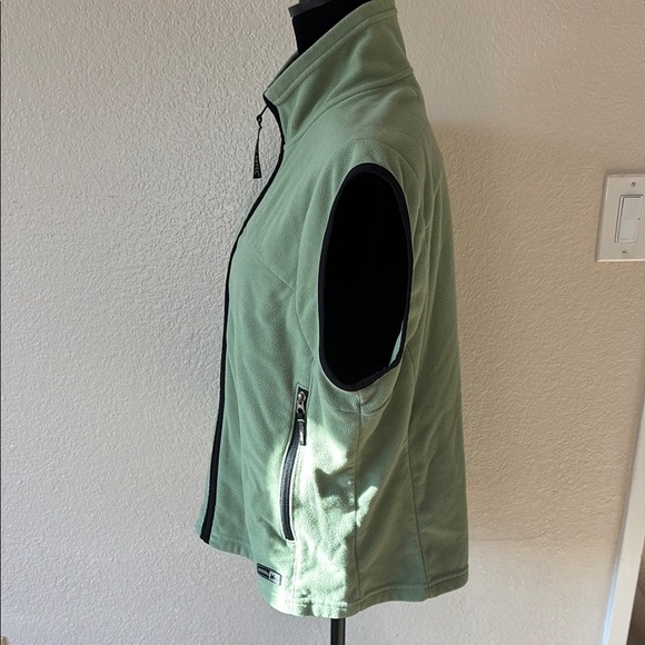 REI Vintage Light Green Light Weight Fleece Pocketed Hiking Turtle Neck Vest - Picture 4 of 13